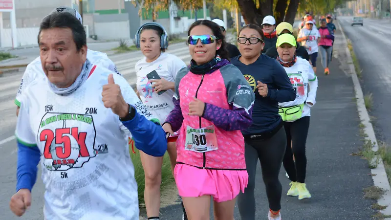 Hubo puntos de hidratación en el recorrido. 